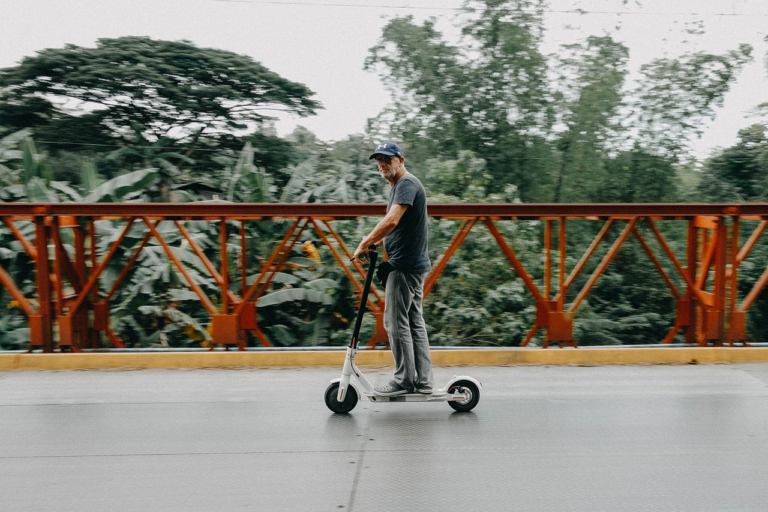 ¿Solución o problema?, el eterno dilema de los patinetes eléctricos